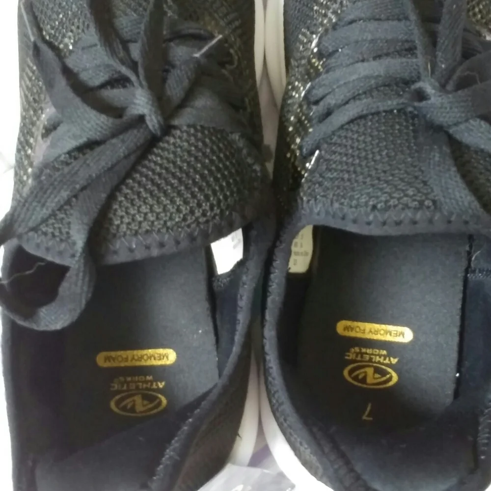 Athletic Works lightweight tennis shoes nwt - Picture 2 of 4